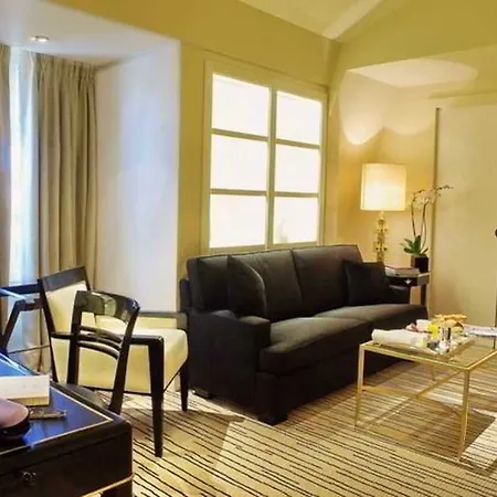 Montaigne Hotel Paris