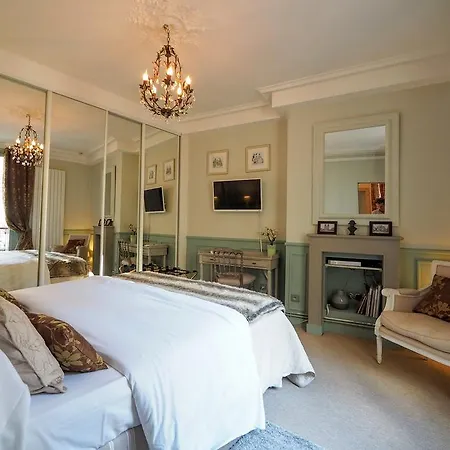 D : Louvre Elegant 3* Paris