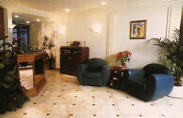 Hotel Pavillon Saint Louis Bastille 3*