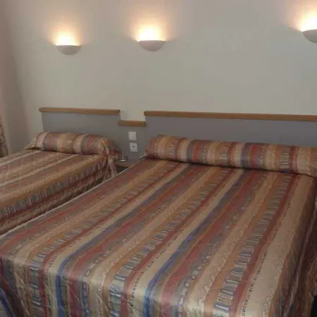 Hotell Des Vosges 2*