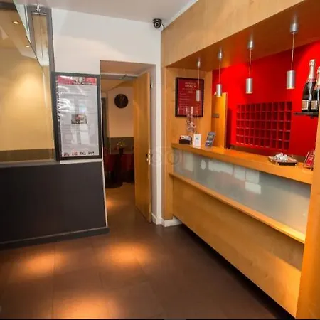 Hotel Grand Lévêque 3*