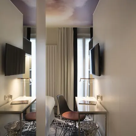 Nouvel Eiffel Hotel Paris
