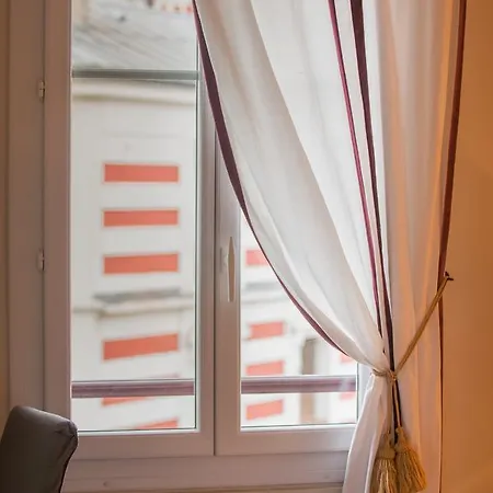 D'hôtes La Maison Hippolyte Couette-café *