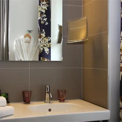 Le Mareuil Hotel 4*