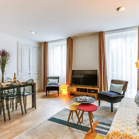 Appartement Centre - At *