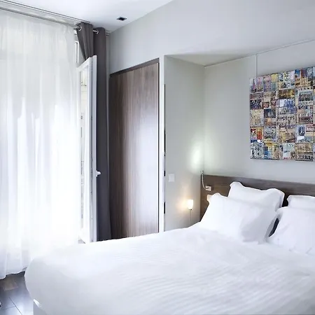 33 Marbeuf Aparthotel 4*