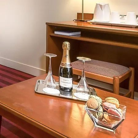 Europe Eiffel Hotel