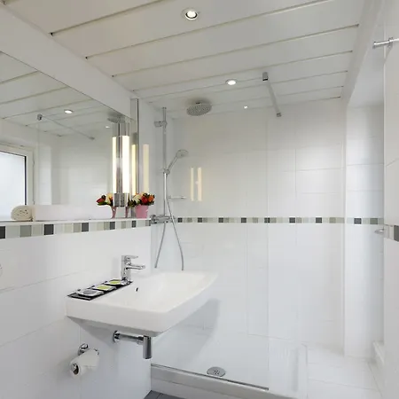 Le Relais Saint Charles Hotel 3*