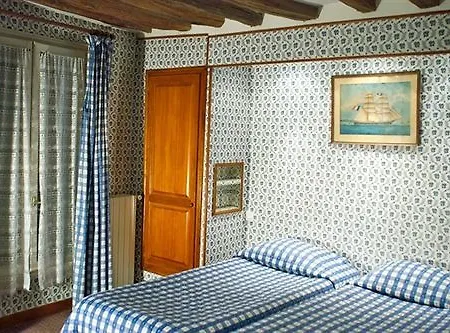 Du Lys Hotel 3*