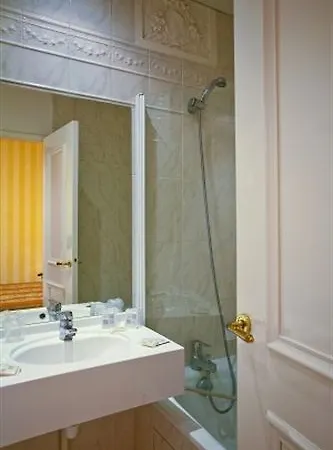 Delambre Hotel Paris