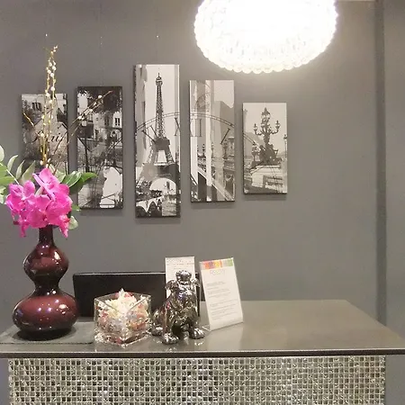 Le Rocroy Gare Du Nord Hotel 4*