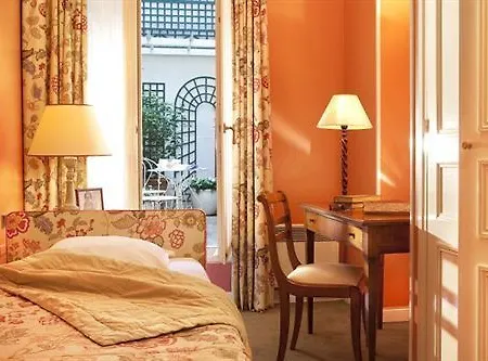 Relais Du Louvre Paris