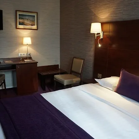 L'interlude Otel 3*