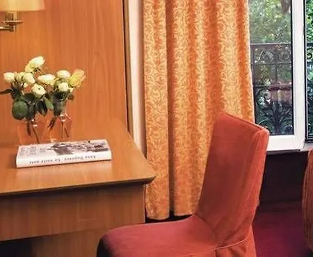 Hotel Terminus Orléans 2*