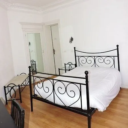 Montana La Fayette - Gare Du Nord Hotel 2*