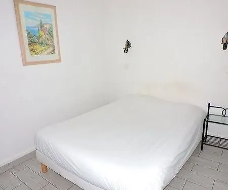 Montana La Fayette - Gare Du Nord Hotel 2*
