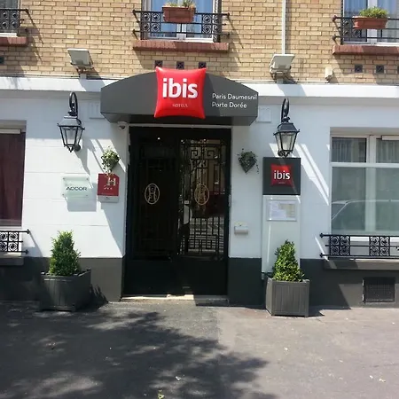 Ibis Daumesnil Porte Doree Hotel