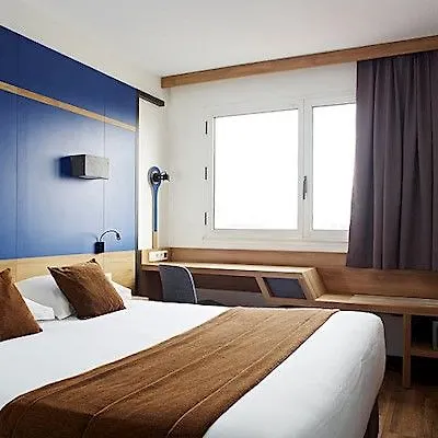 Hotel Median Congres 3*