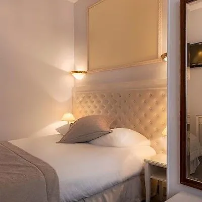 Princesse Caroline Hotel Paris
