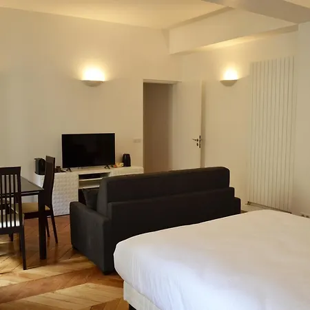 스퀘어 B&B 2*