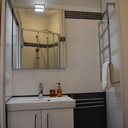 스퀘어 B&B 2*