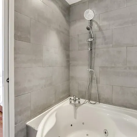 Апартаменты Private Apartment - Rue Cler - Eiffel Tower View Париж