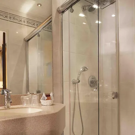 Hotel Cecilia Paris