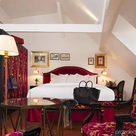 Des Archives 3* Parigi