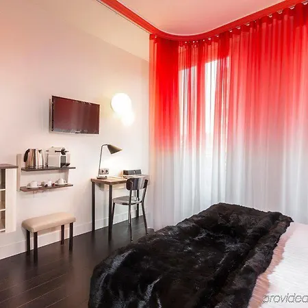 Western La Demeure Hotel 4*