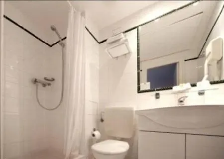 Des 3 Poussins 3* Paris