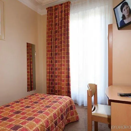 Ibis Styles Gare De Lyon Bastille Hotel Paris