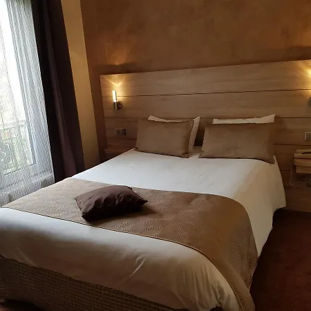Hotel Champerret Elysees Paříž