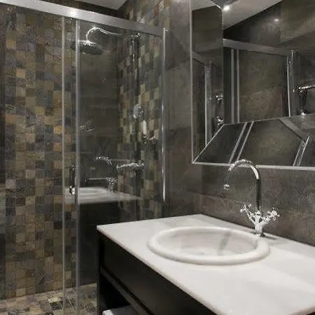 Glamour Hotel Paris
