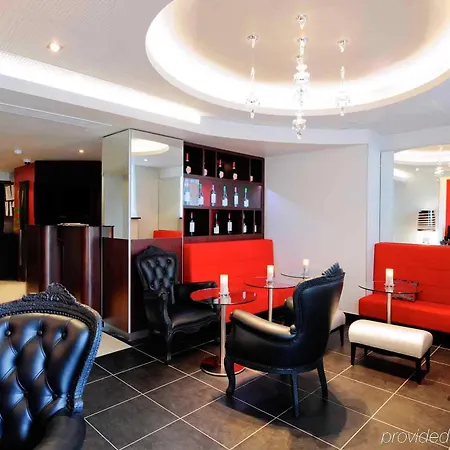 Mercure Tour Eiffel Pont Mirabeau Otel 4*