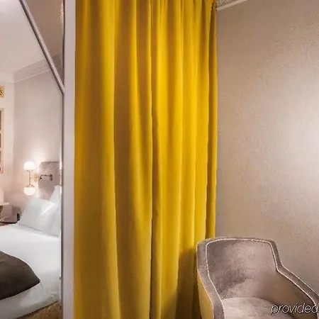 Hotel Handsome