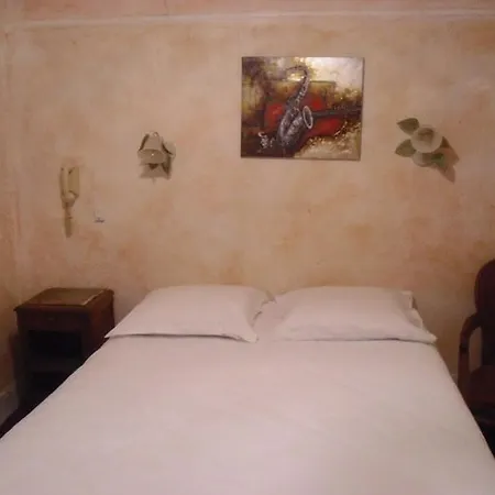 Hotel De Lille Louvre Paris