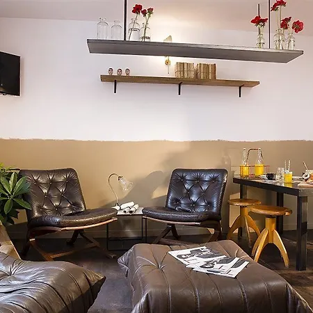 Le Noir 4*