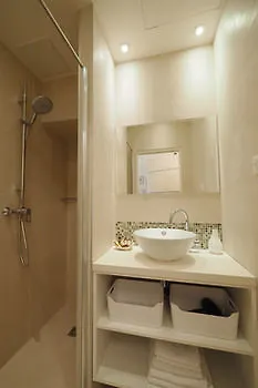 Louvre Opera Private Chicsuites * Paris