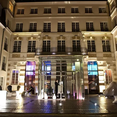 Kube 4* París