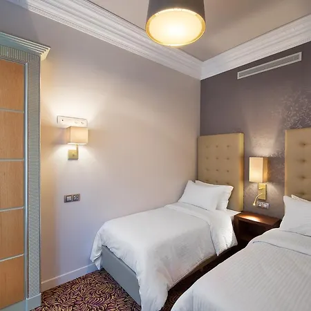 Saint-honore 3* Paris