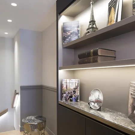 Lumen Louvre Otel 4*