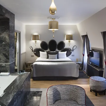 Otel Lumen Louvre Paris