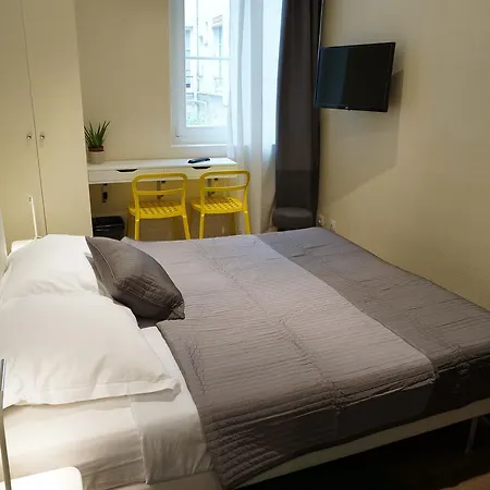 Zora Hotel