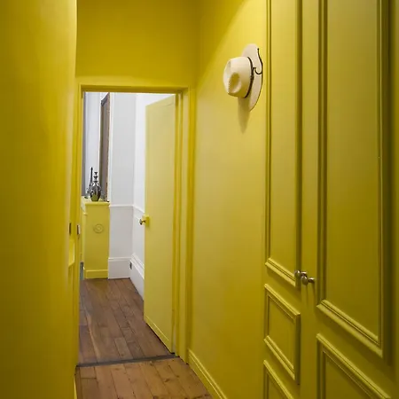 Apartment Las Cases Paris