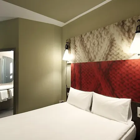 Ibis Gare Du Nord Château Landon 10ème Paris