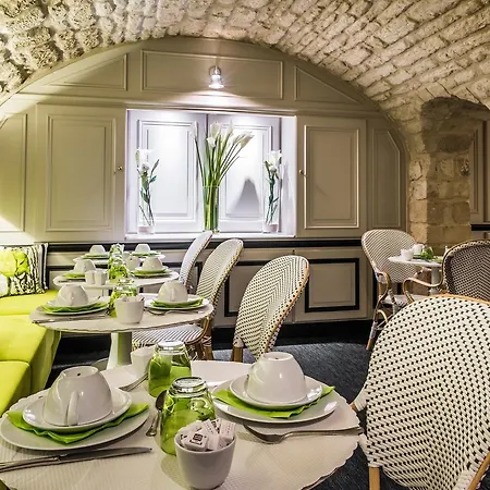 Hotel Jardin Le Brea Parijs