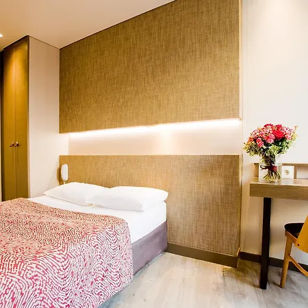 Central Hotel Paris Hotel