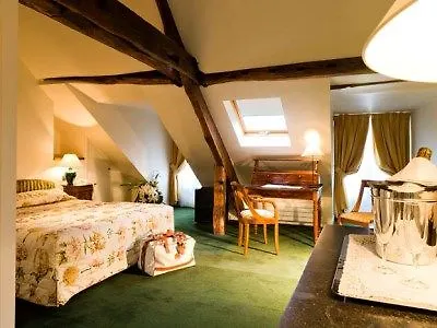 Dorsay 4* Paris