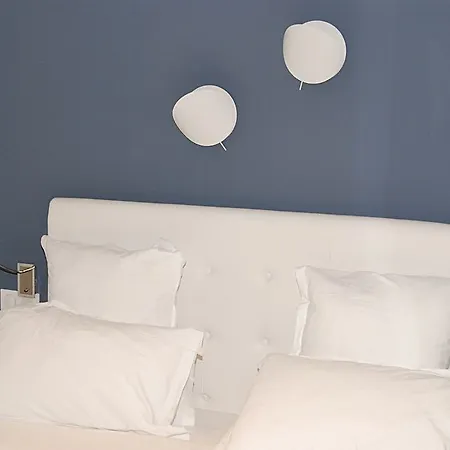 Courseine Hotel Courbevoie
