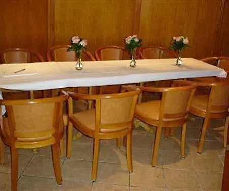 Berkeley Hotel 3*
